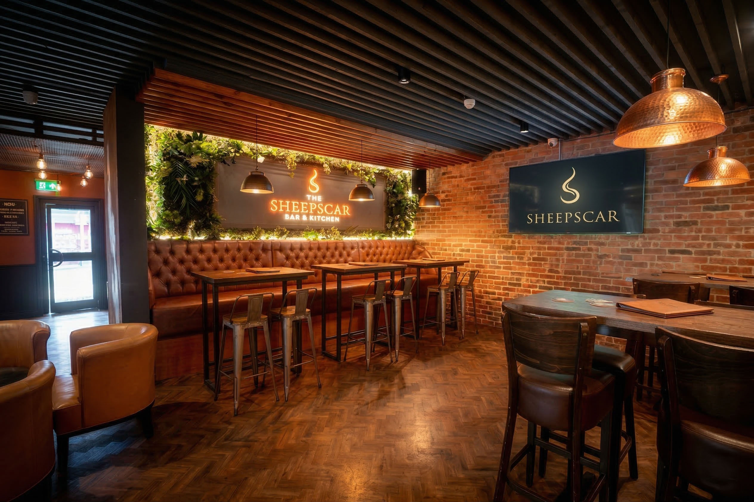 Restaurant interior and atmosphere photography